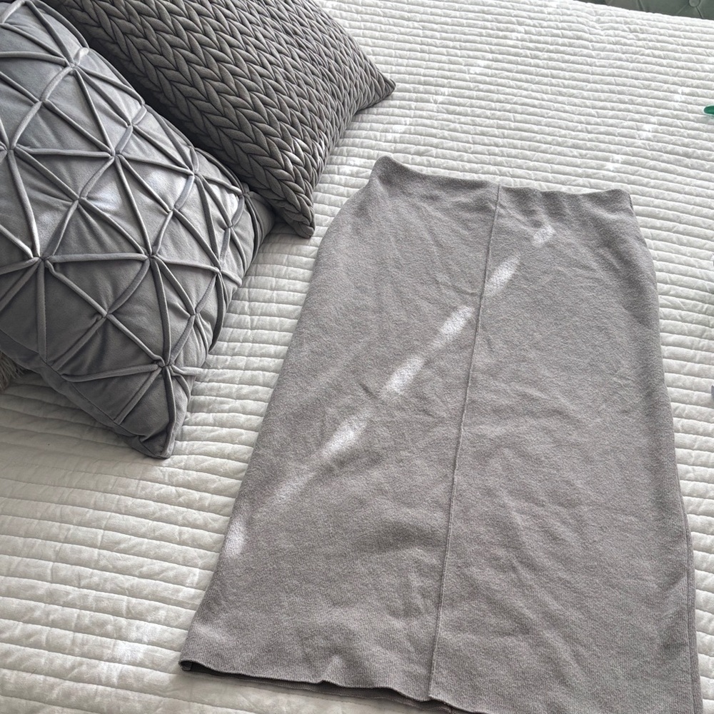 NWT Zara knitted pencil skirt